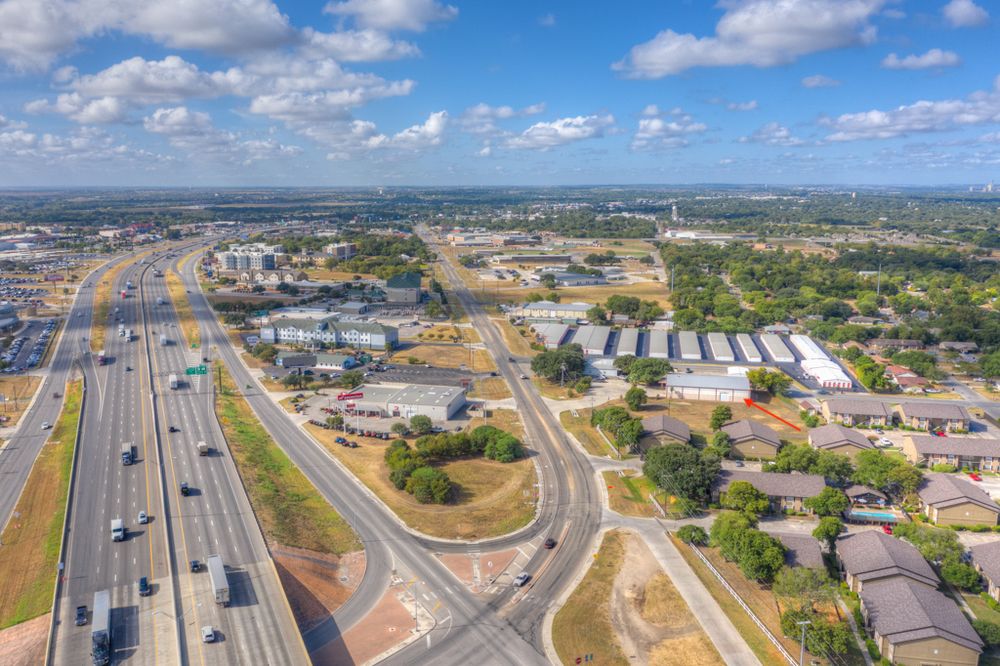 Retail For Sale: 1555 N Business Ih 35, New Braunfels, TX 78130